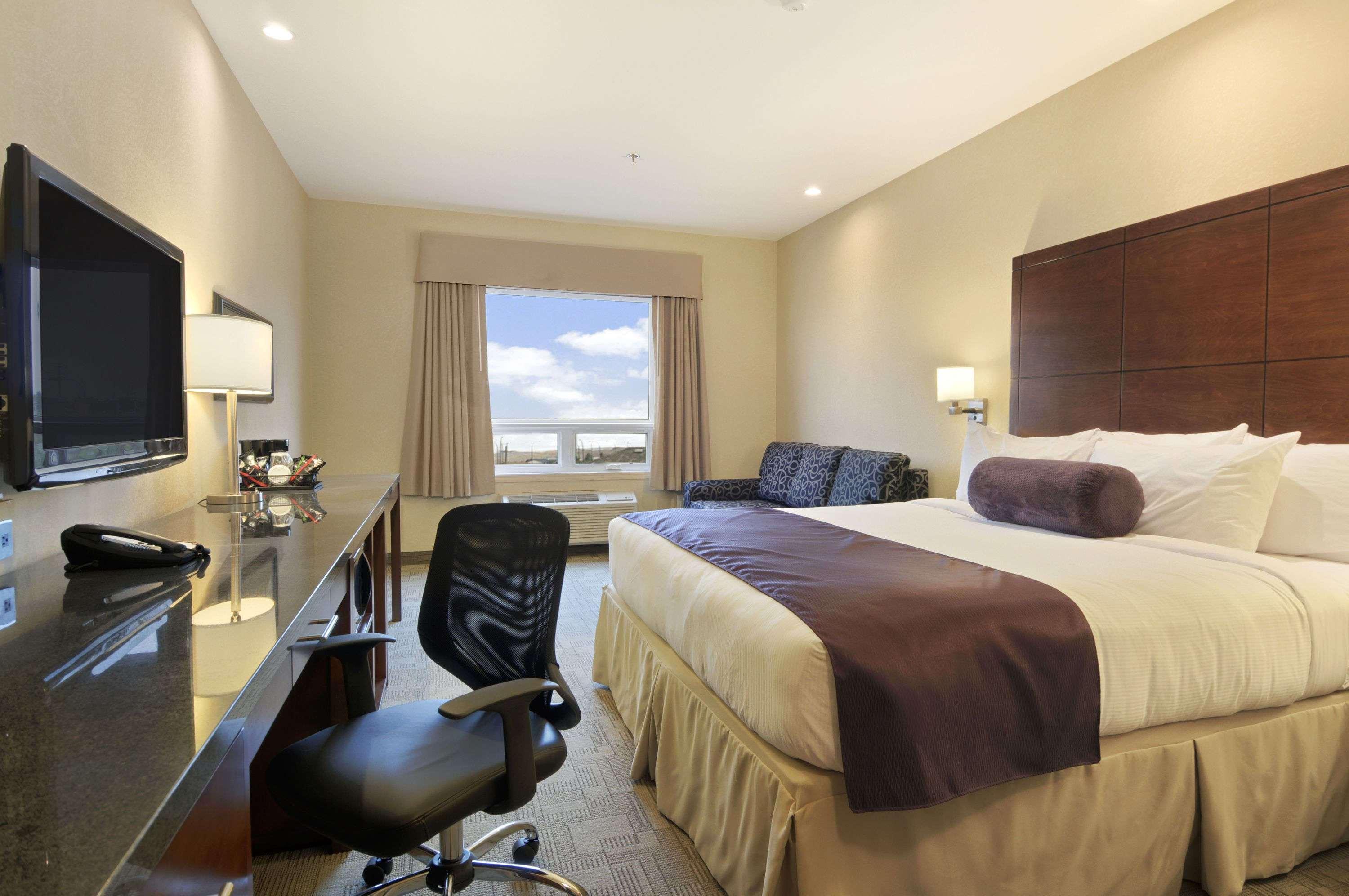 Days Inn By Wyndham Regina Airport West Habitación foto